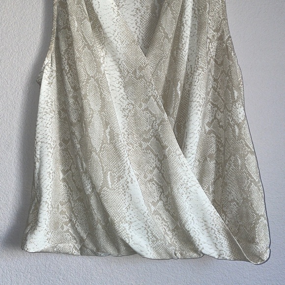 H&M Blouse - Picture 3 of 5